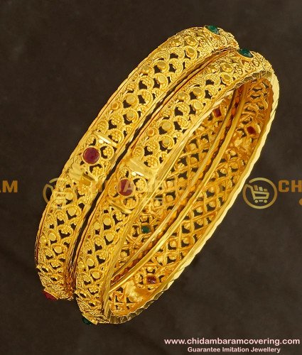 BNG140 - 2.4 Size Elegant Finish Light Weight Die Gold Stone Bangles Online