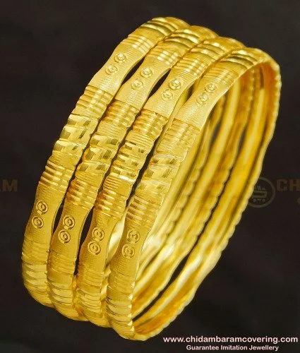 Pin by Anusha on Saree pleets | Gold bangles for women, Mens gold  bracelets, Man gold bracelet design