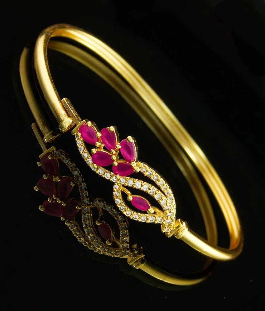 Discover 91+ gold bracelet for women models - POPPY