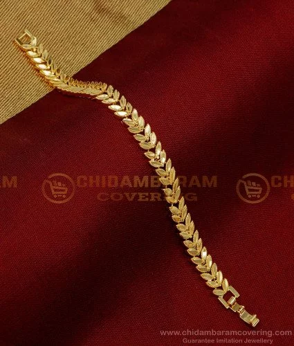 Thin Fancy Heart Design Gold Plated Bracelet For Ladies Daily Wear BRAC073