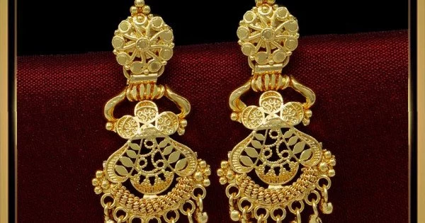 Pin by Arunachalam on gold | Delicate gold jewelry, Gold earrings models, Bridal  gold jewellery designs