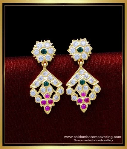 Shop Ari Diamond Stud Earrings Online | CaratLane US