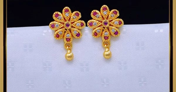 Brass STUNNING FLORAL CZ BLUE SAPPHIRE STONE DROP EARRINGS, Size: Small at  Rs 250/pair in Thiruvananthapuram