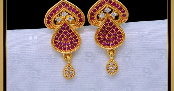 Buy Web Model Gold Women Earrings- Joyalukkas