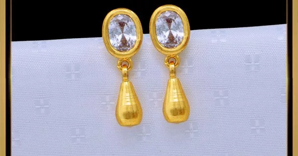 Latest Light Weight Gold Studs Earrings With Price | 2 gram Gold Earrings |  trisha gold art … | Earrings with price, Gold earrings with price, Gold  earrings designs