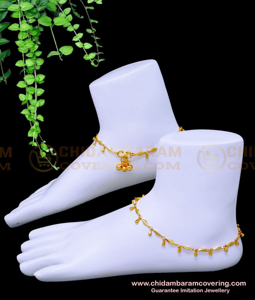 anklet design in gold, gold kolusu, gold payal. gold anklet, light weight anklet, gold covering anklet, covering kolusu, payal design, padasaram models, payal design simple