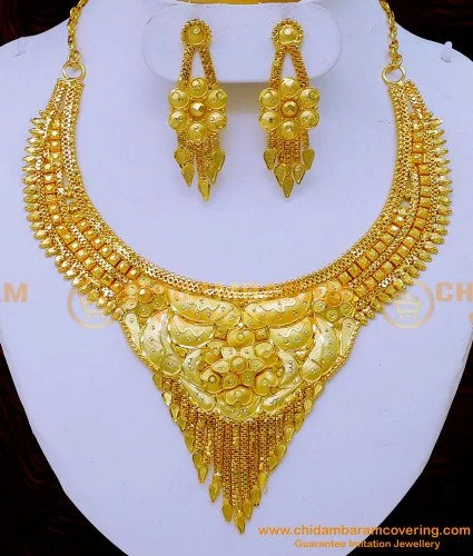 Buy DASTOOR Womens Gold Plated Elegant Simple Necklace Set Online