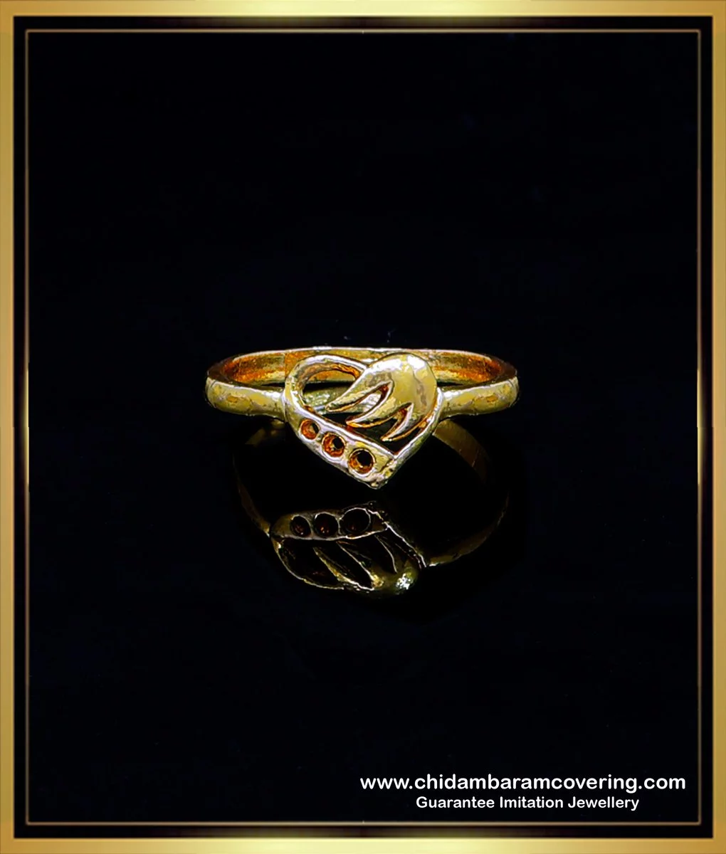 The Aurilia Flower Ring | BlueStone.com